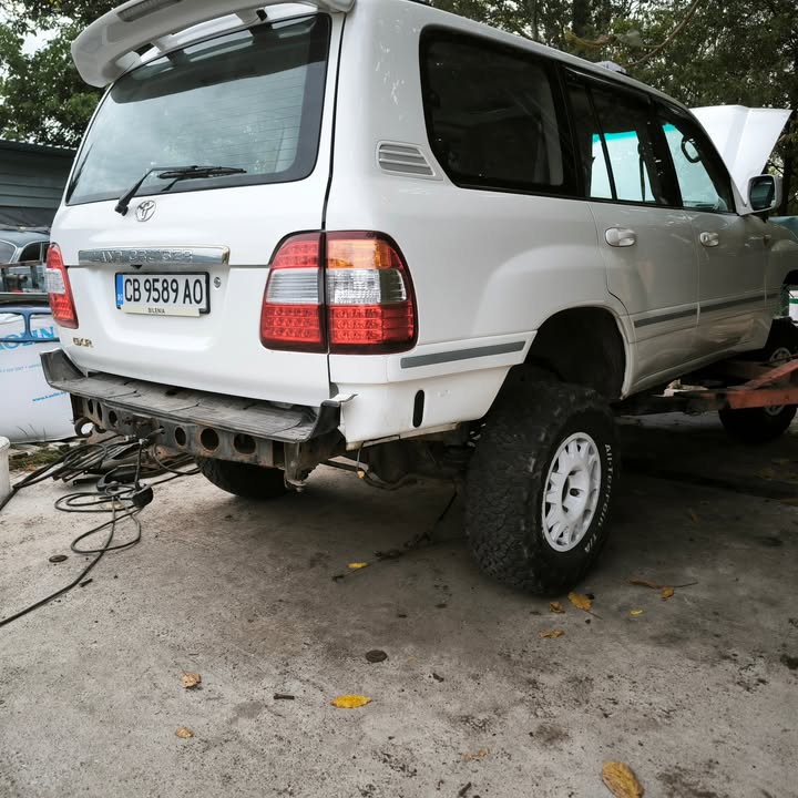 Ремонт и реставрация на автомобили и мотоциклети